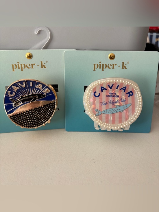 Piper K Accessories - Piper K Caviar Pearl-Trimmed Hair Claws and Metal Caviar Claw